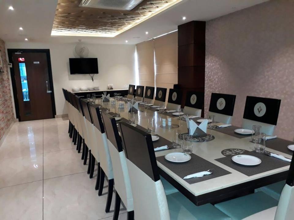 Aliza Hotel Firozpur Exterior photo